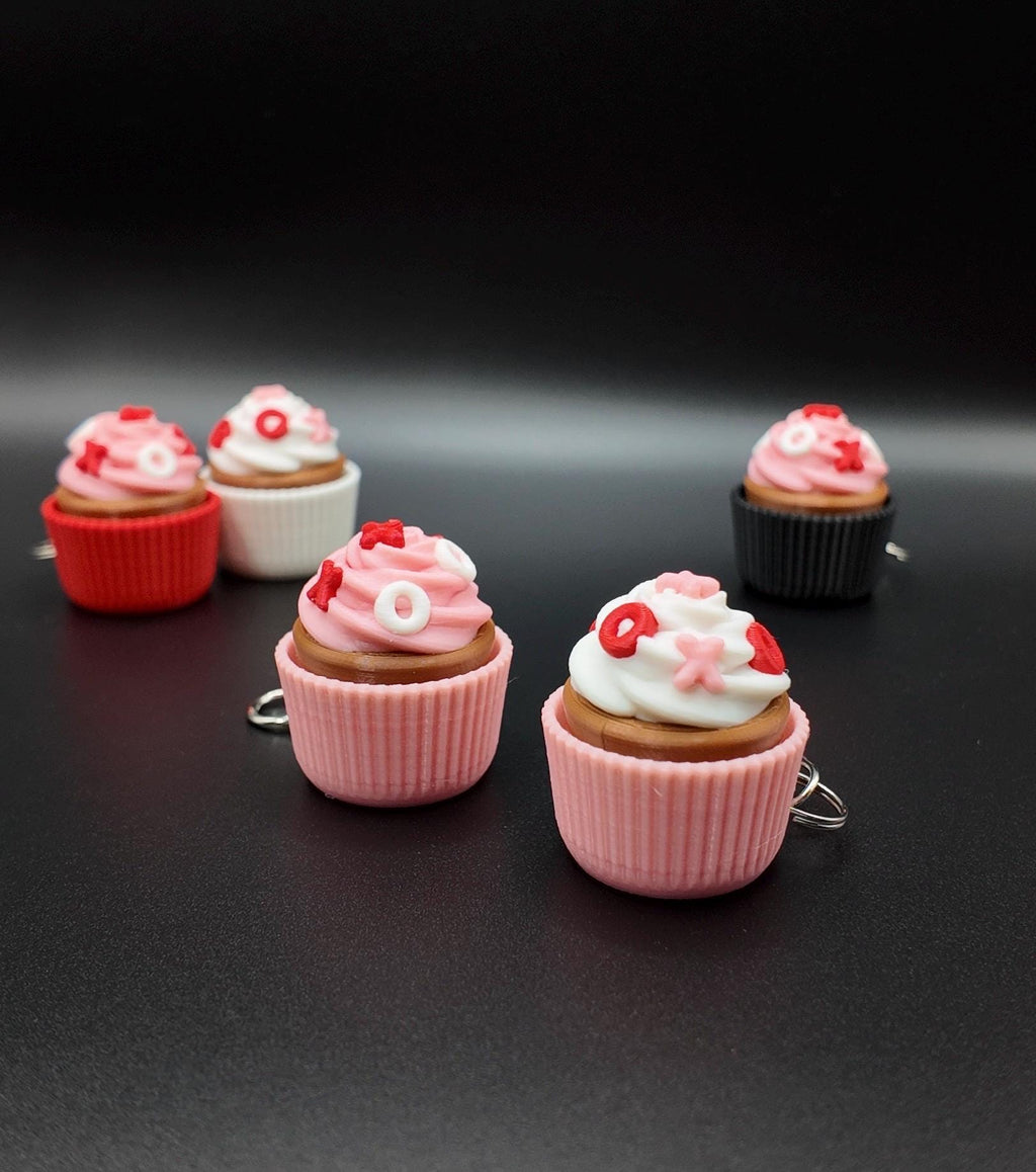 Valentine’s Day XOXO Cupcake Clicker Fidgets!