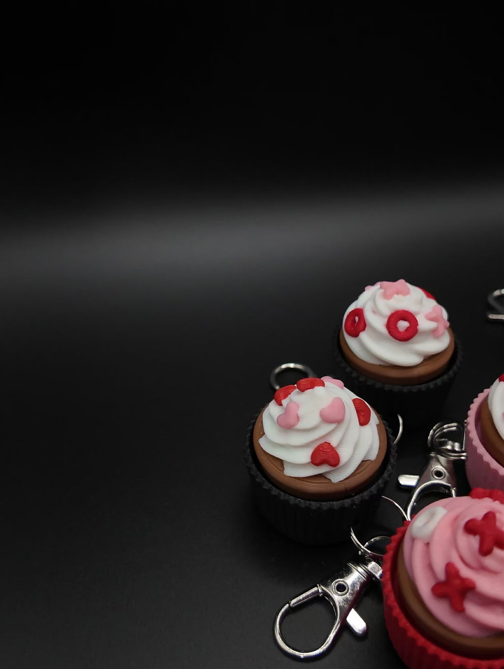 Valentine’s Day XOXO Cupcake Clicker Fidgets!