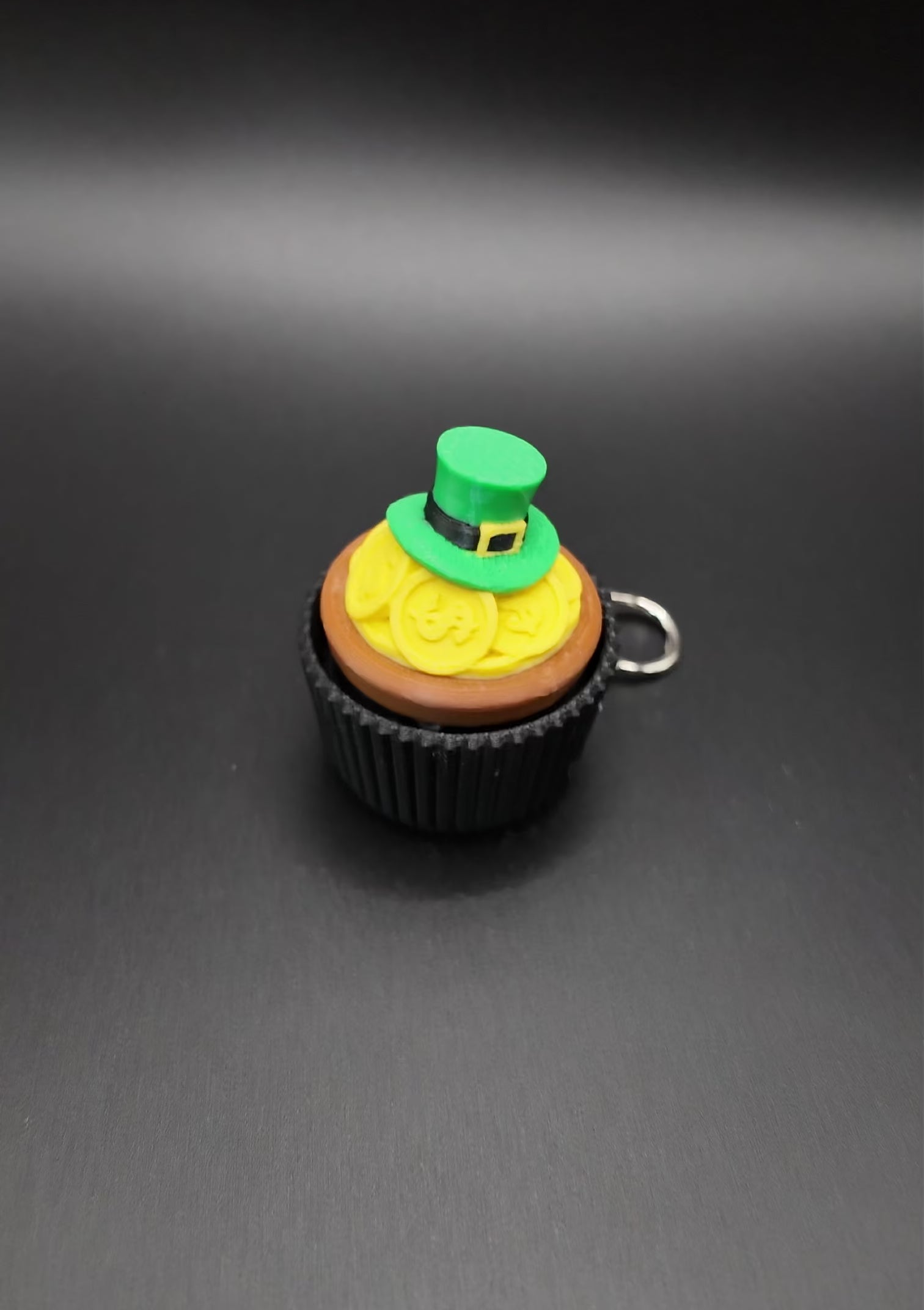 St. Patrick's Day Hat and Coins Cupcake Clicker Fidgets!